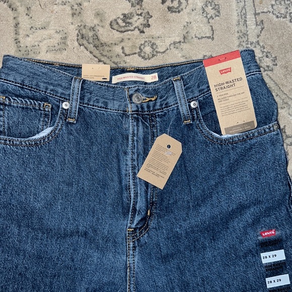 Levi’s High-waisted straight leg Relaxed NWT - Picture 2 of 7